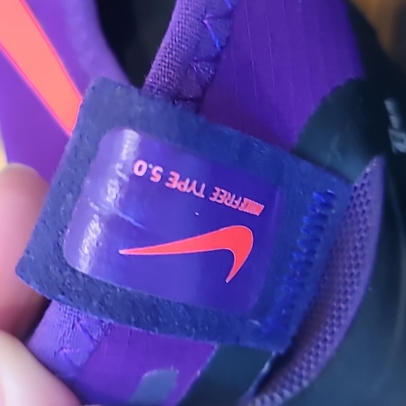 Nike free type 5.0 Women's running shoe.  Size 7 - Picture 4 of 7